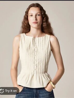 4, (Fits like 2 ?) NWT JCrew Cream Pintuck Sleeveless Top. Button front. CLASSY!